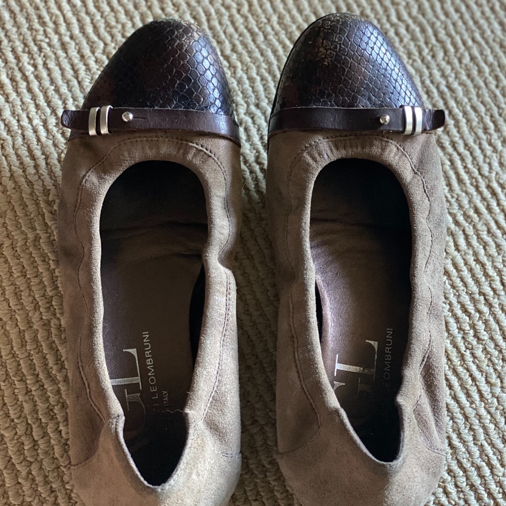 AGL cap toe ballet flats